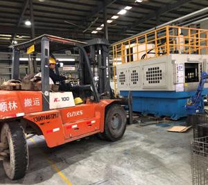 叉車設(shè)備